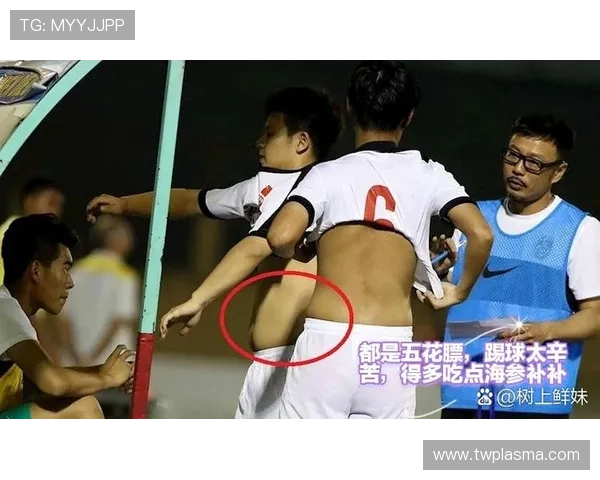 鹿晗携手捷克足球明星共庆运动精神引领年轻人热爱足球